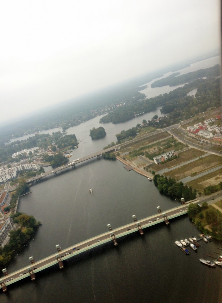 Escapada la Berlin, locuri de vizitat in Berlin. 34 berlin avion