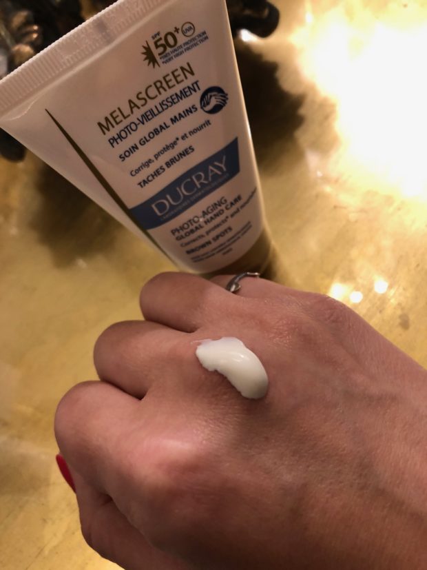 Gama Ducray Melascreen te protejeaza impotriva ridurilor si a petelor pigmentare 5 crema maini Ducray Melascreen