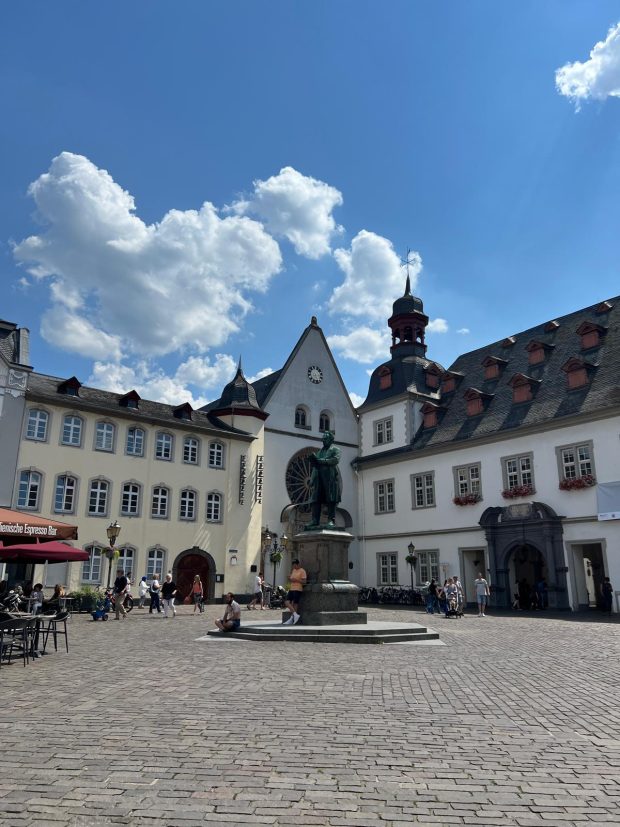 Valea Rinului, Cochem și Koblenz, unul dintre cele mai frumoase city break-uri pe care le poți face în Germania 9 centrul orasului Koblenz